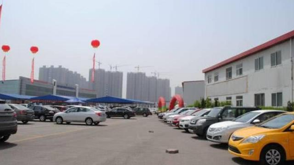 上海二手车库存泛滥，车贩子急哭了：宝马5系8W没人要