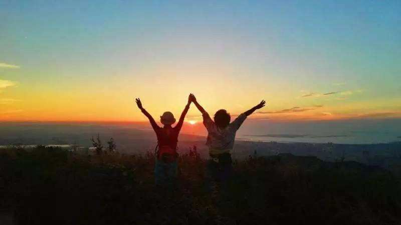 成都理工大学一学生砍伤两名同学：情绪不好，所有努力都是徒劳