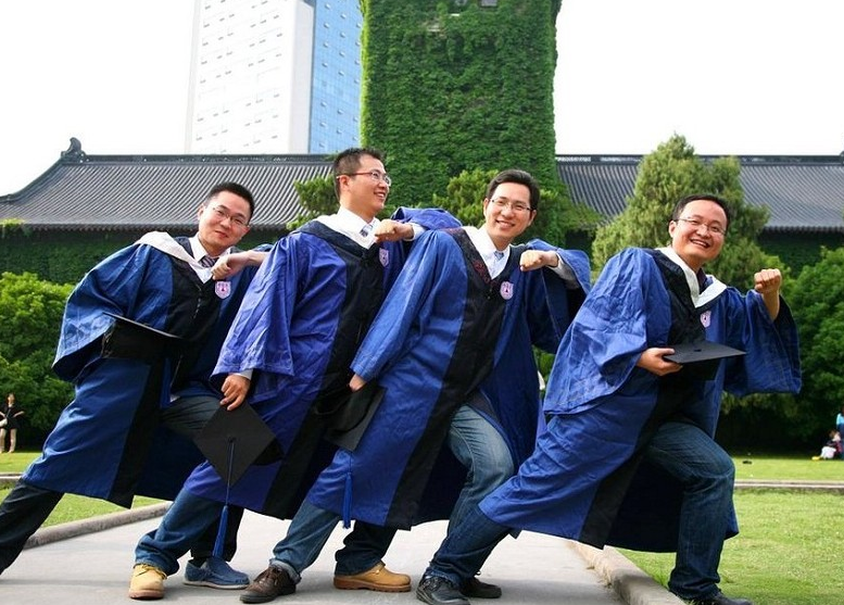 大学生应考到手的5本证书，其中这3本最重要，没有大学四年白上了