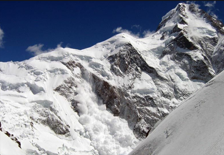 1991年17名登山队员遇难，7年后找到了日记，发现死前诡异遭遇