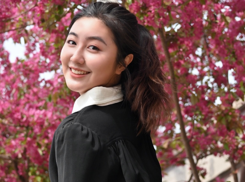 还记得“点读机女孩”吗？现在已经20岁了，颜值着实让人羡慕