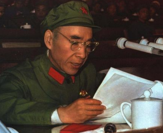 共和国“五虎将”都有谁？为何1947年，陈毅向中央发报没有徐向前