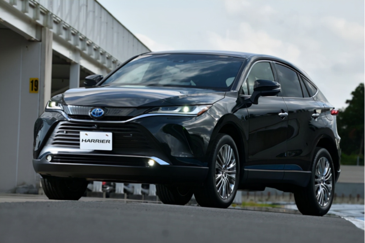 日媒试驾丰田全新harrier 可以单为颜值买单的suv