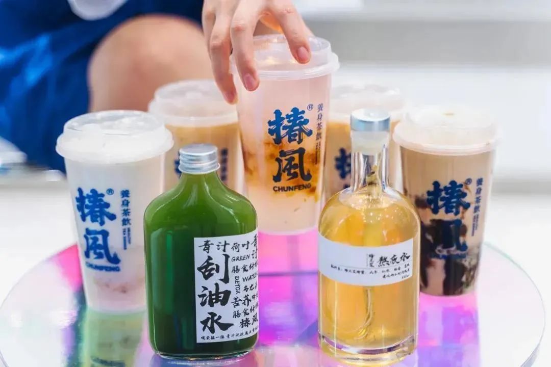 8家新式茶饮品牌，竞争格局大盘点！秋天第一杯点谁好呢？