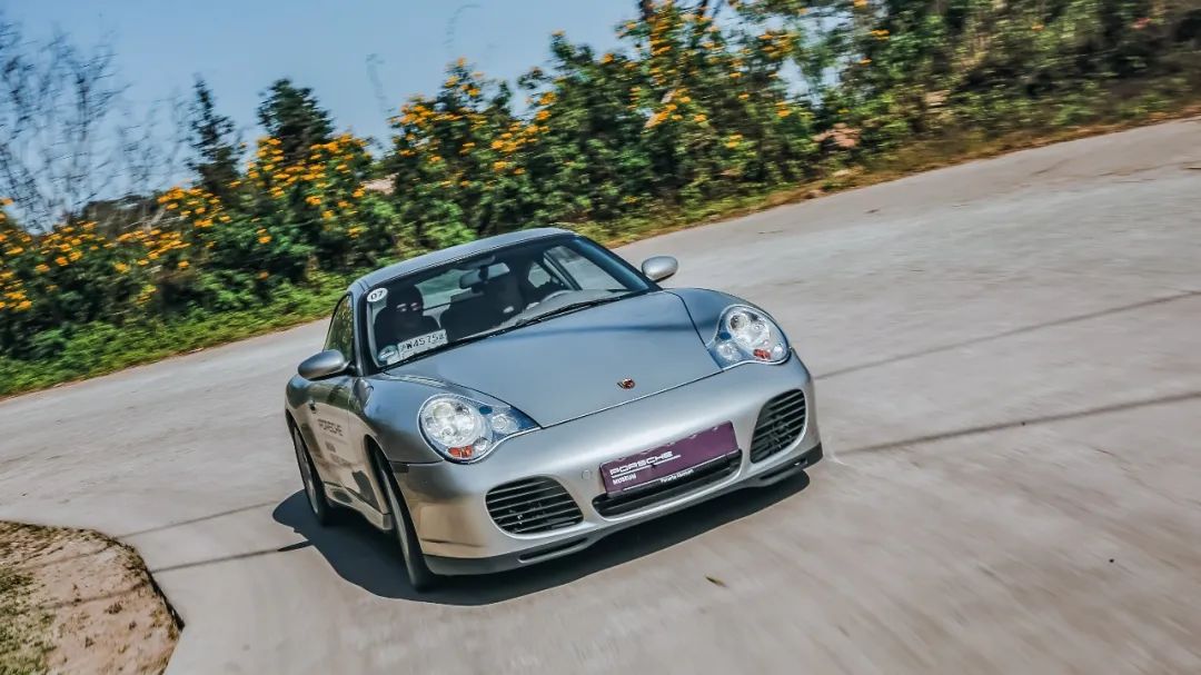 开着36年前的保时捷911,我爽了