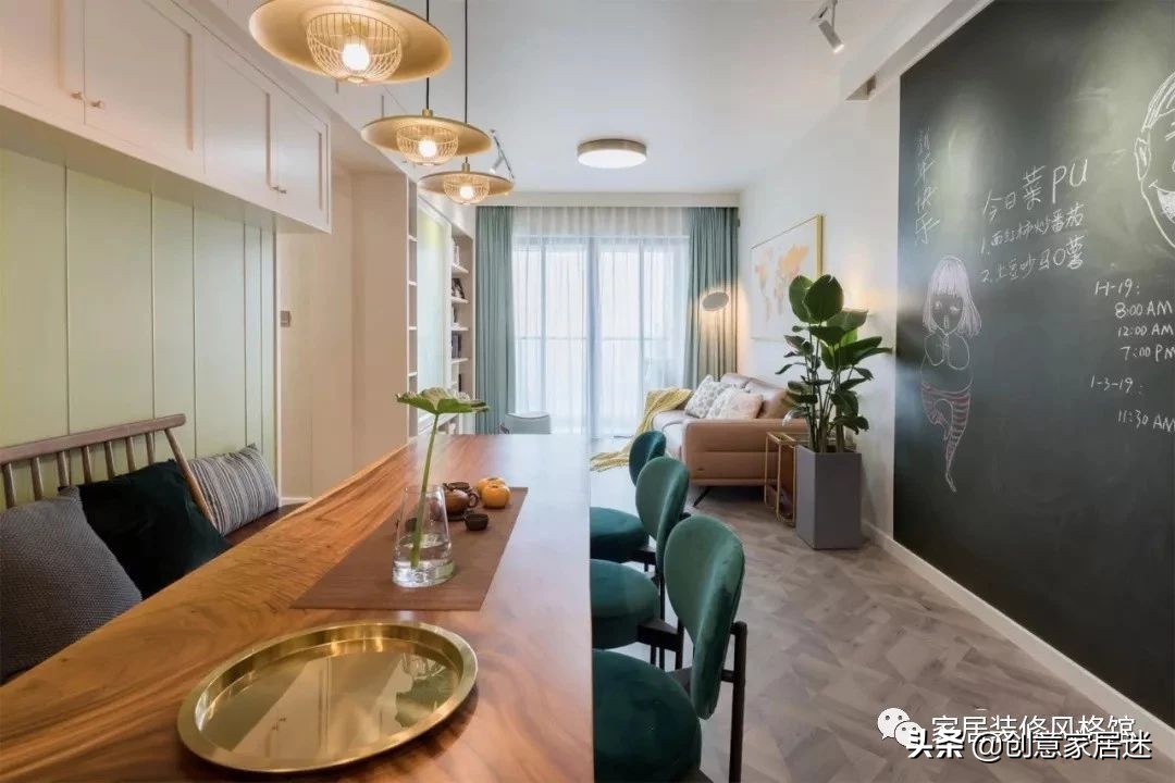 同事新房阳台洗衣机与拖把池设计惊艳，实用又美观