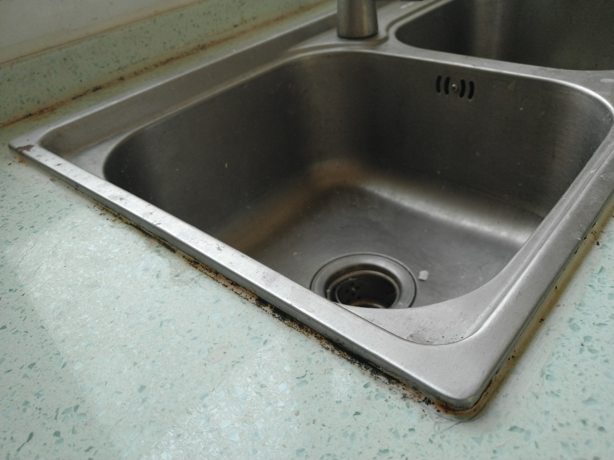 还好当初留了个心眼，装修时自备这些辅材，入住后省心不少