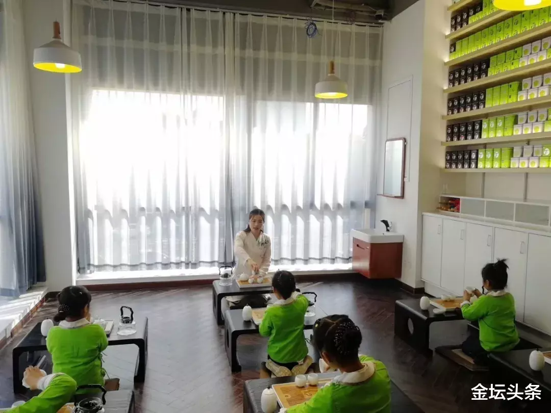 金坛中等专业学校，群星璀璨