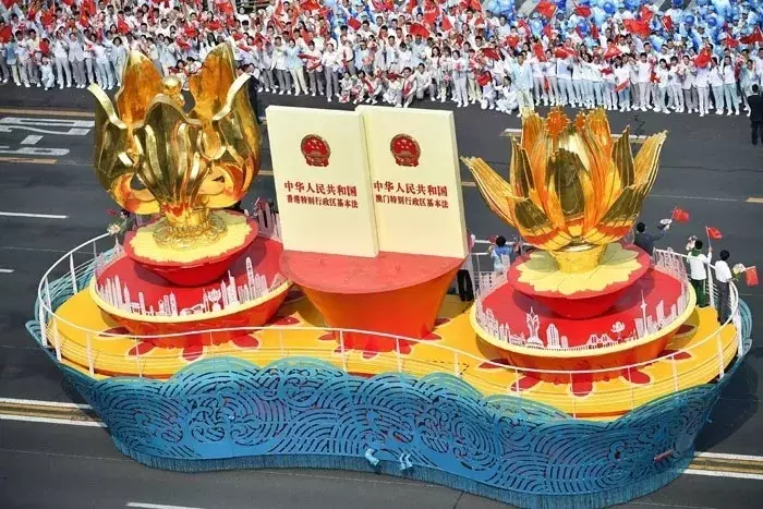 太牛了！国庆盛典群众游行总撰稿是浙大人，幕后故事很精彩