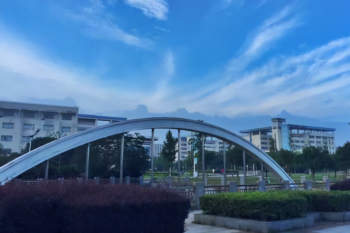 湖南一高校申请更名，或将升级为“重量级”大学，当地学生有福了