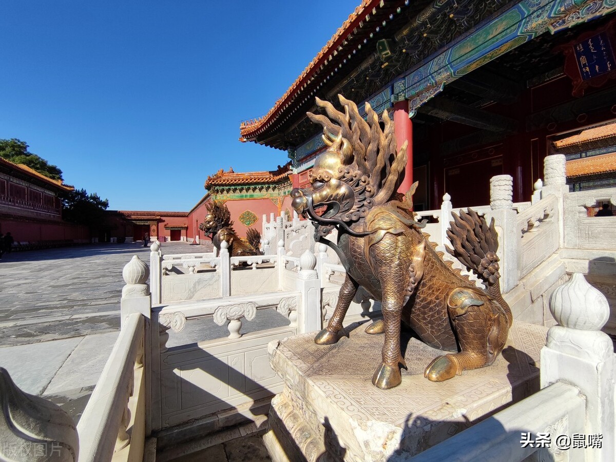 《史记》中赙字的正确读音及含义解析