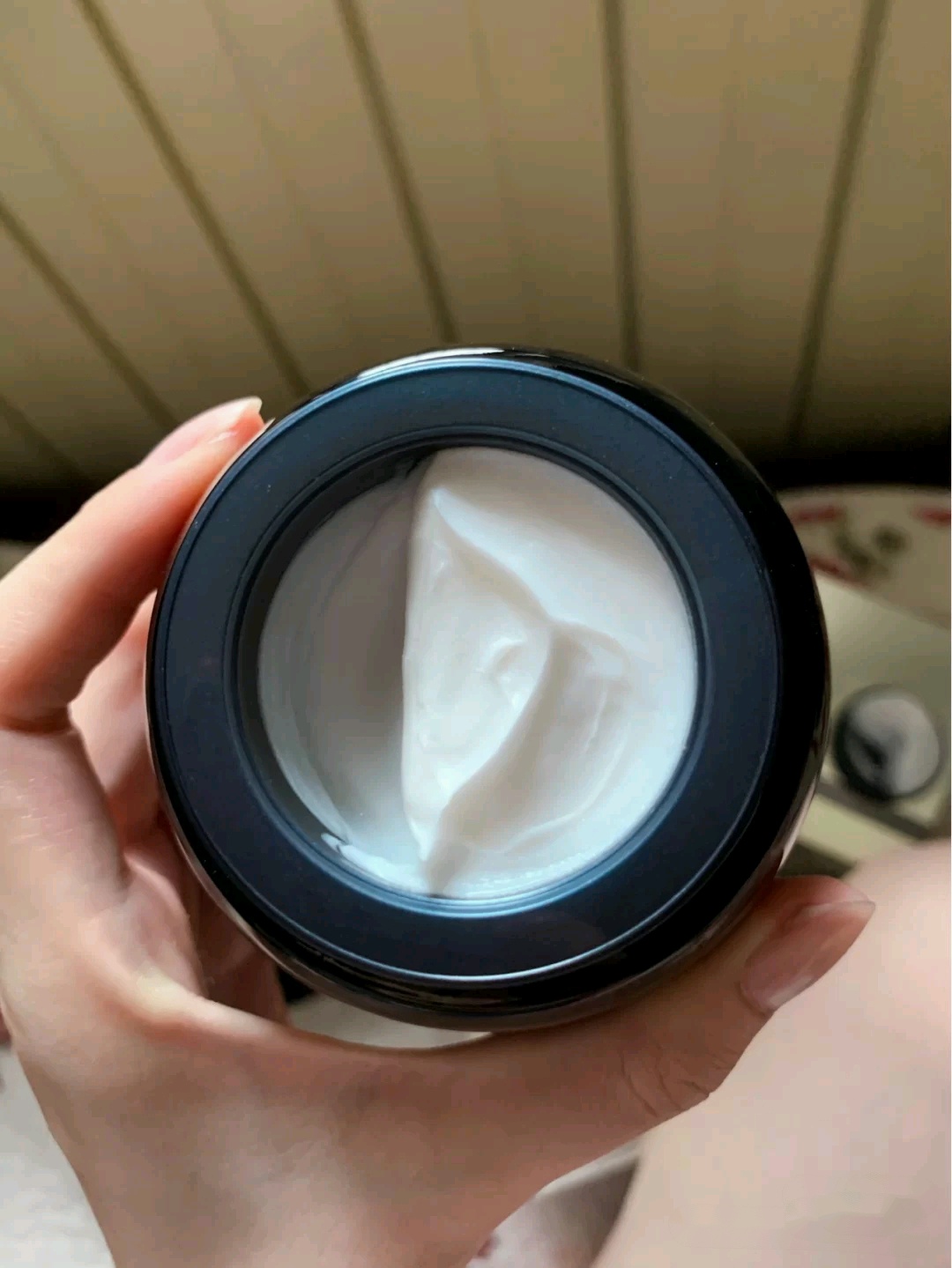 赫莲娜、海蓝之谜都是高端贵妇品牌，它们到底好在哪？