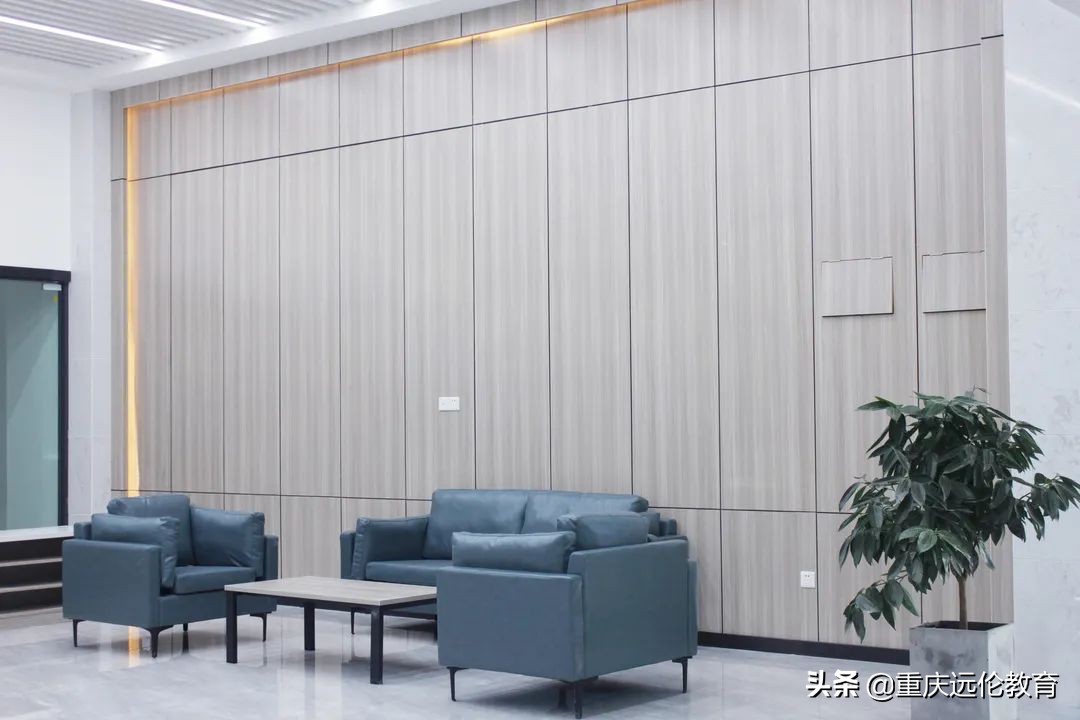 美术高考培训学校线上参观指南！足不出户，“云”游远伦教育！