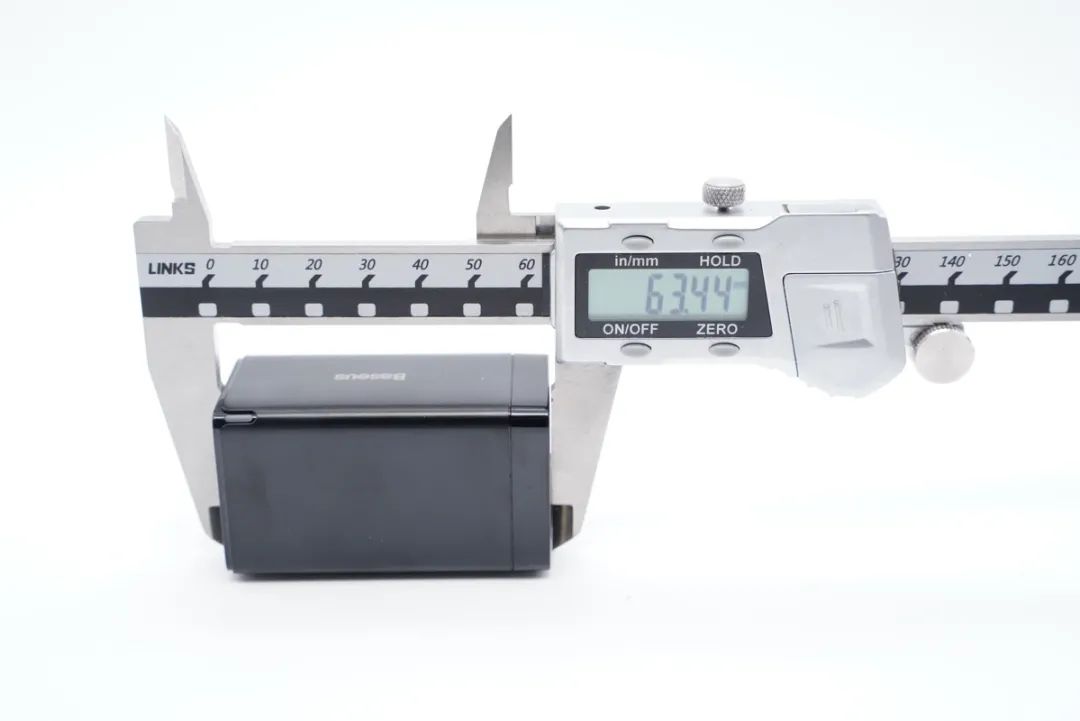 全新设计，突破体积极限，拆解国产控制器65W氮化镓快充