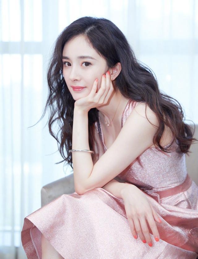 想要皮肤白，“娃娃”留下来，细说黑脸娃娃和白瓷娃娃