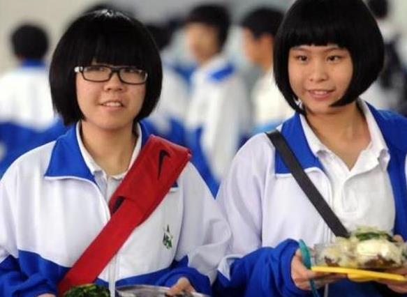 高中生该住校还是走读？学生毕业后才明白，其中的差距不是一般大