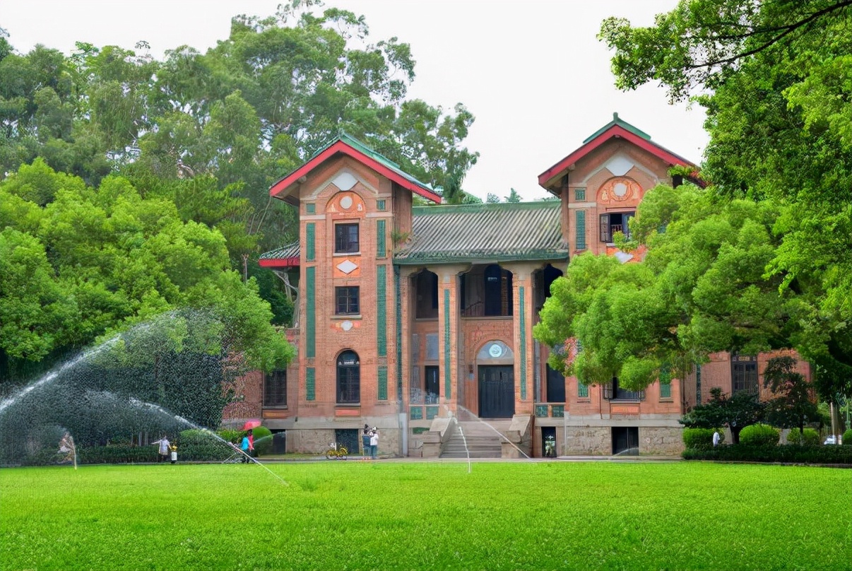 中山大学再爆冷门,多省录取分数创新低,名校为何缺了吸引力