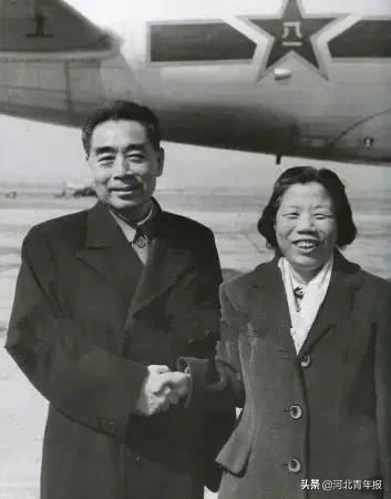 周总理逝世43周年，重温他与妻74封情书，他们的情话让人泪流满面