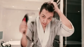 宅家理发你也行，理发师教你自己理发，变帅其实就这么简单