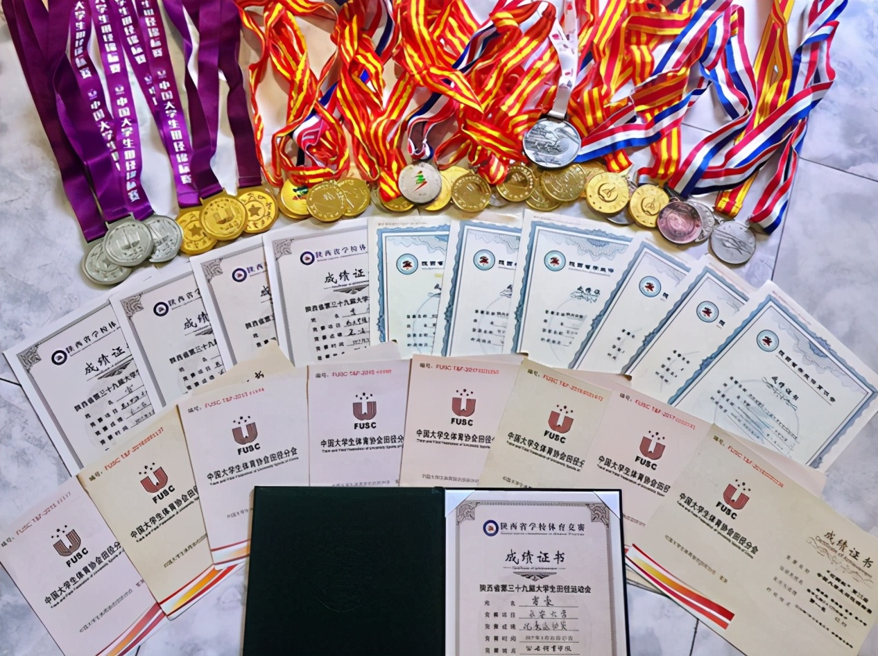 打破记录！陕西“田径男神”：稳居专业第一，保研顶尖985，奖牌拿到手软！