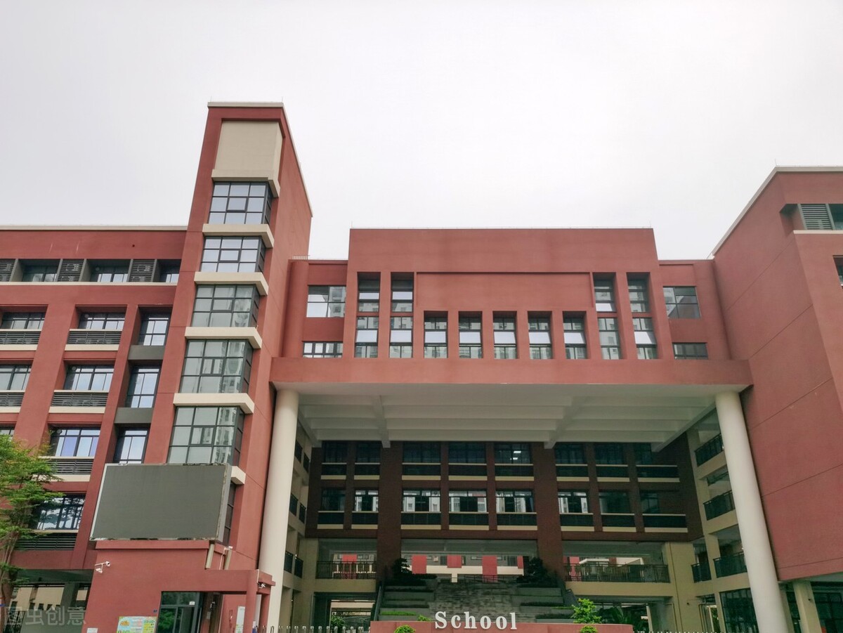 读大学，选择省外还是留在省内？都有哪些优势和劣势呢？