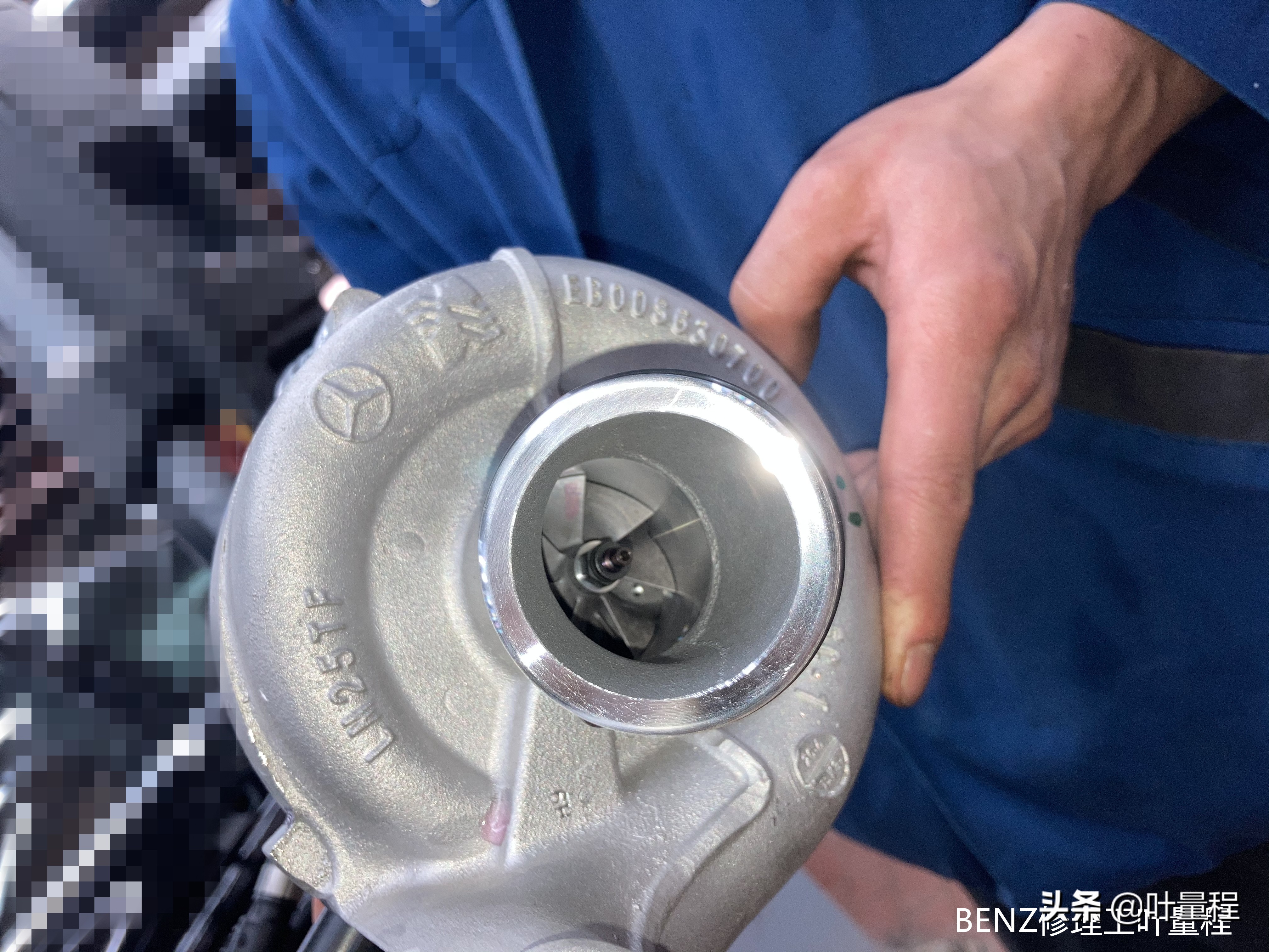 奔驰M256发动机电子涡轮介绍