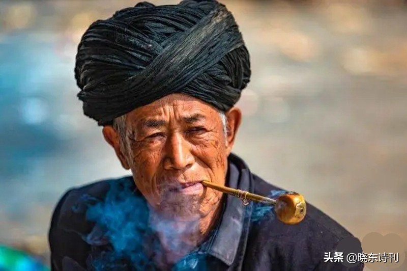 《大凉山印象诗两首》，野鸟闹窗栖晚树，晨鸡报晓是谁家