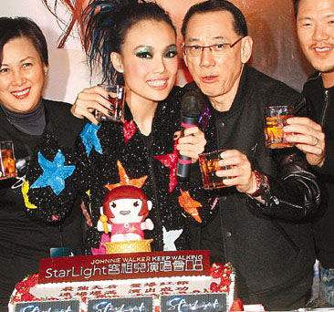 春卷事件容祖儿("英皇一姐"容祖儿:曾用5张唱片赚1000万,后辗转内地遭