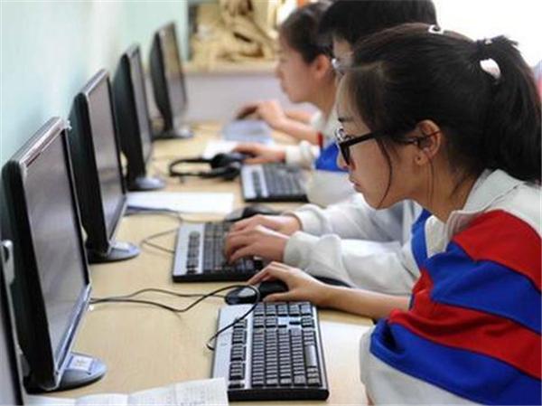 高考大小年知多少？2021大概率是“小年”，此外还有个好消息