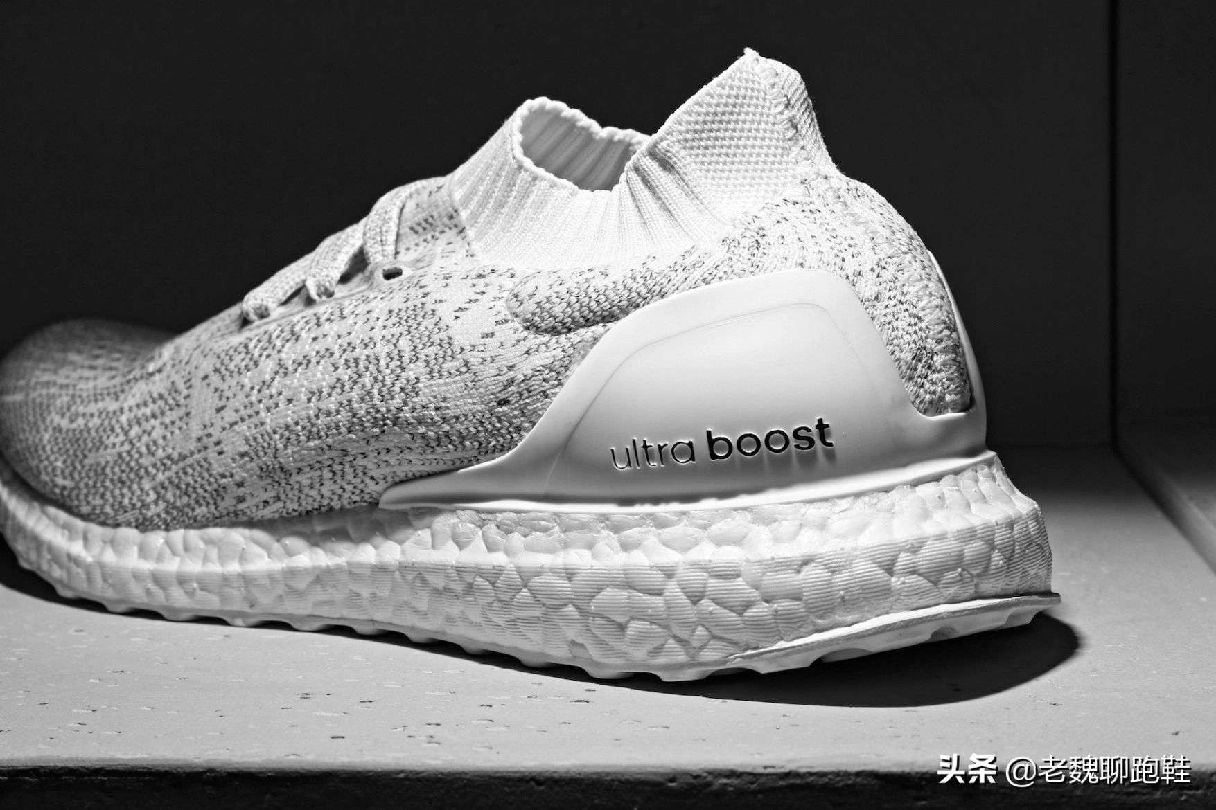 都是世界顶级品牌，为什么阿迪达斯和耐克的差距，越来越大？