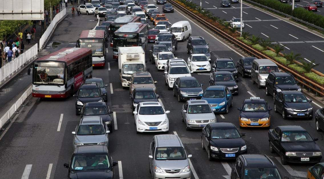 开宝马，还能享受多少“驾驶乐趣”？