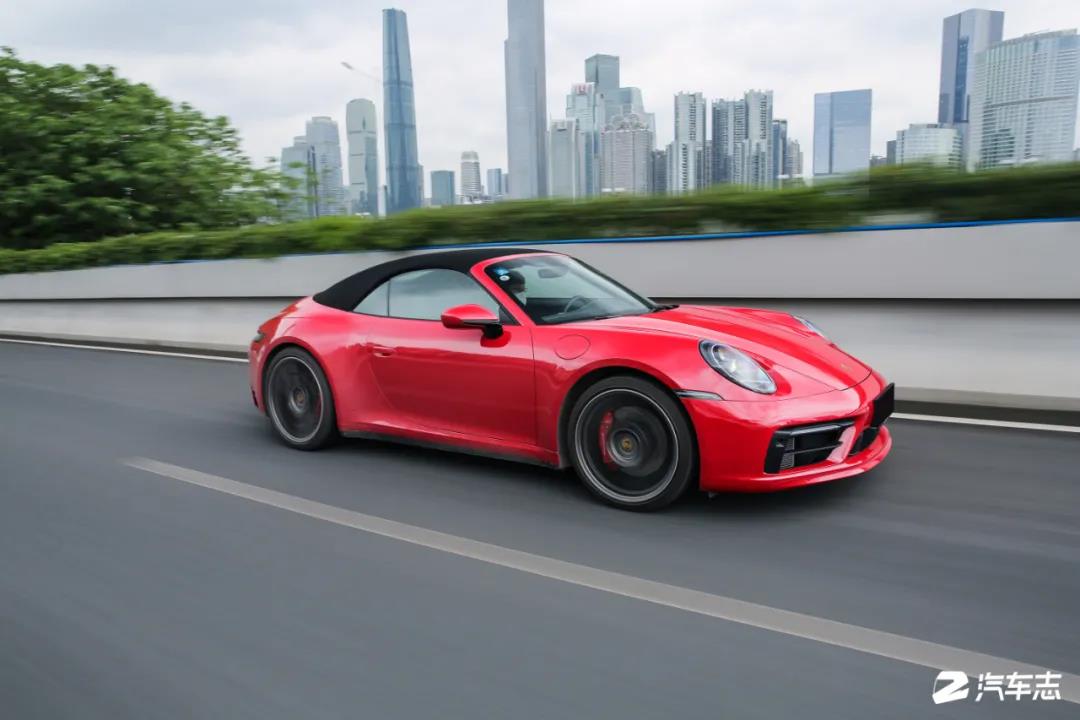 这194.75万元绝对物有所值！试驾保时捷911 Carrera 4S Cabriolet