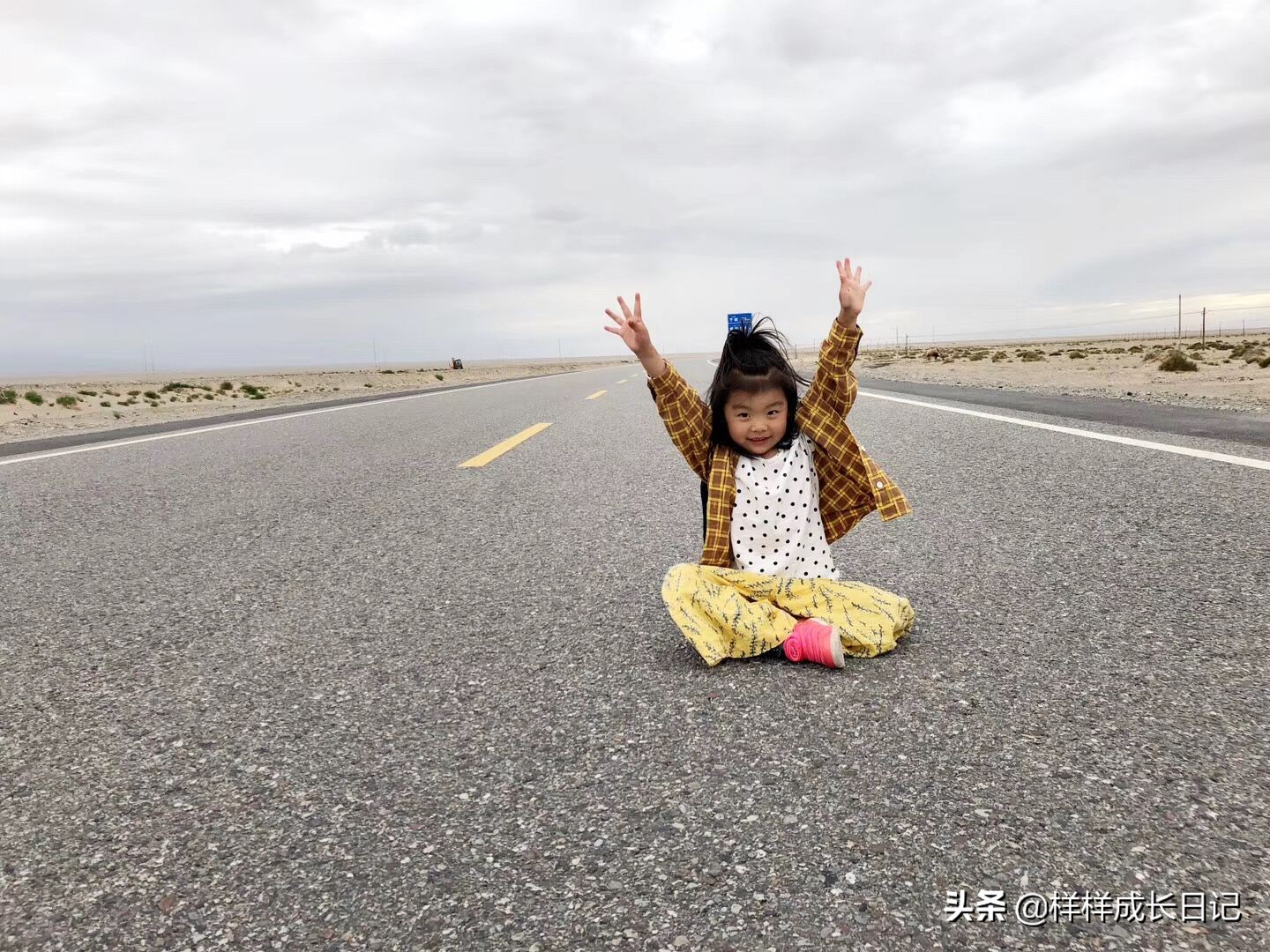 一家三口自驾去新疆，环南北疆27天15000公里，吃住行玩详细攻略