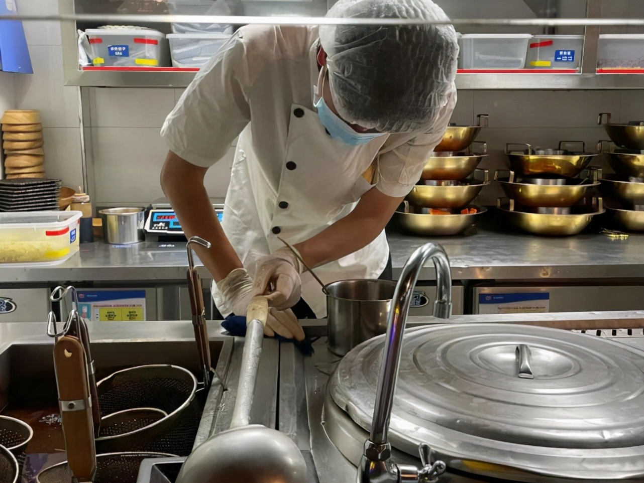 火凤祥9月门店食安自查自纠报告