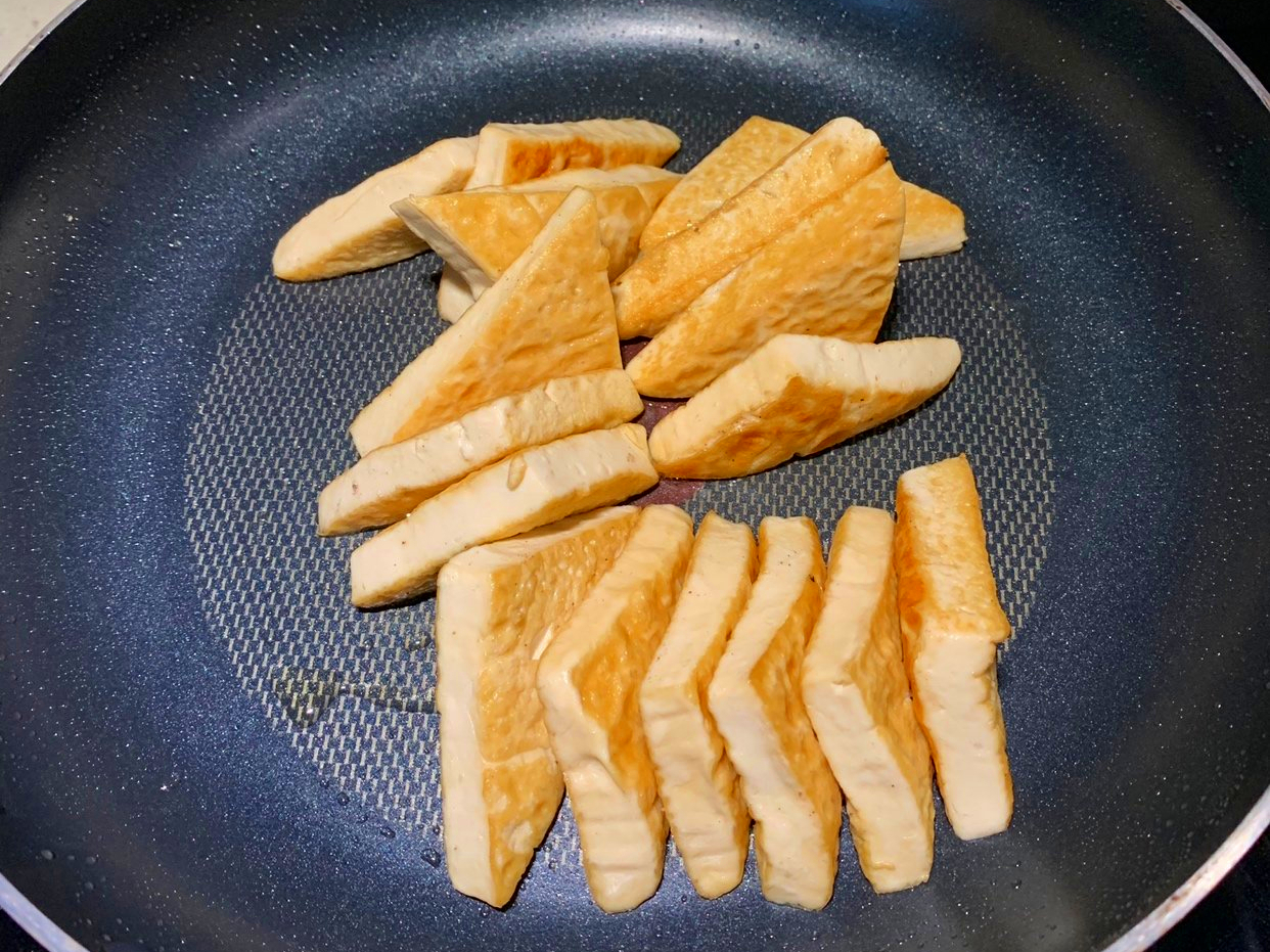 紅燒豆腐的家常做法,紅燒豆腐的家常做法最簡單的