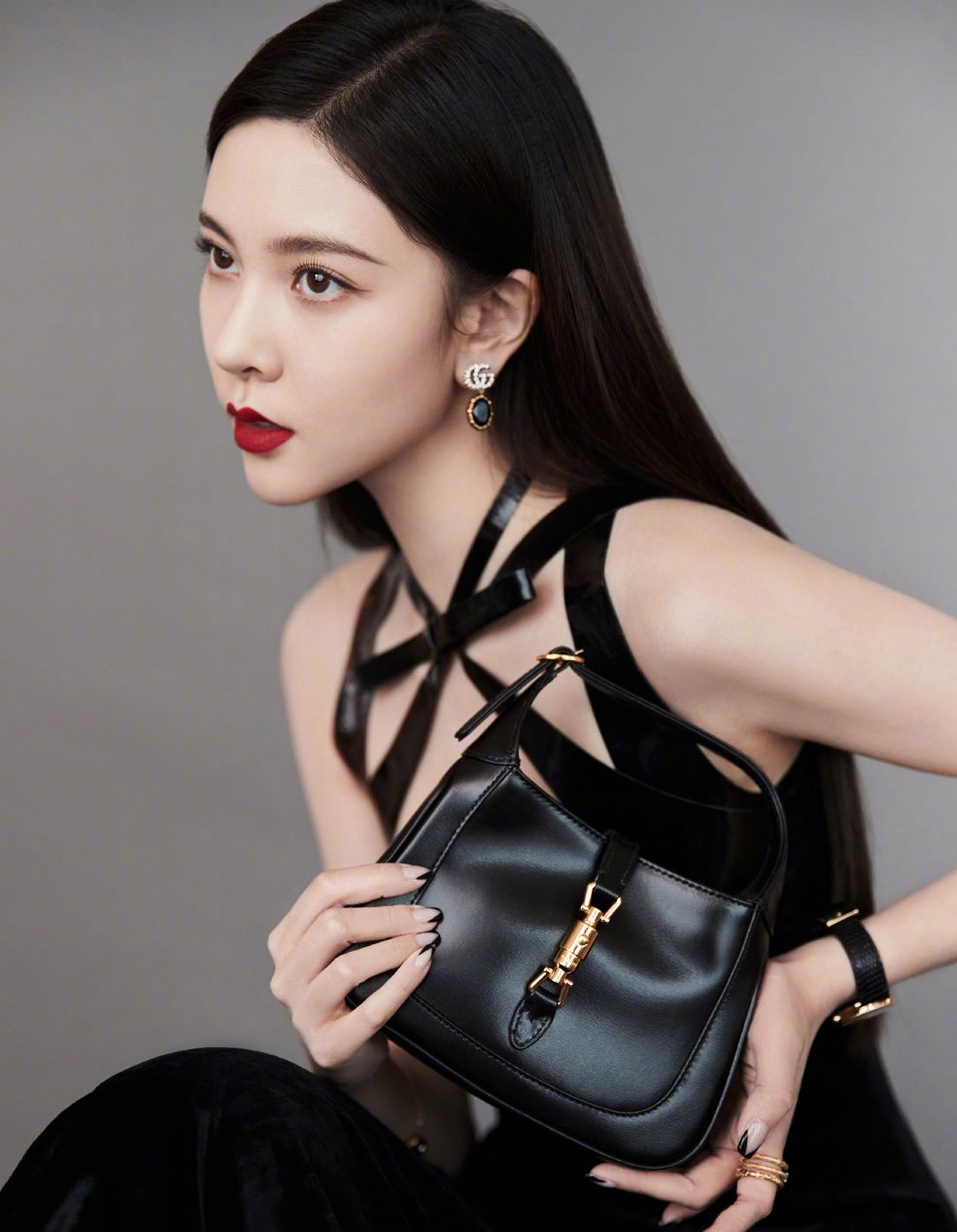 张一山前女友泳装身材火辣,鹿晗盯着眼睛都看直