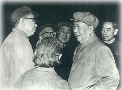 意外收到一封“意见信”，华国锋回复：破除个人迷信请从我开始