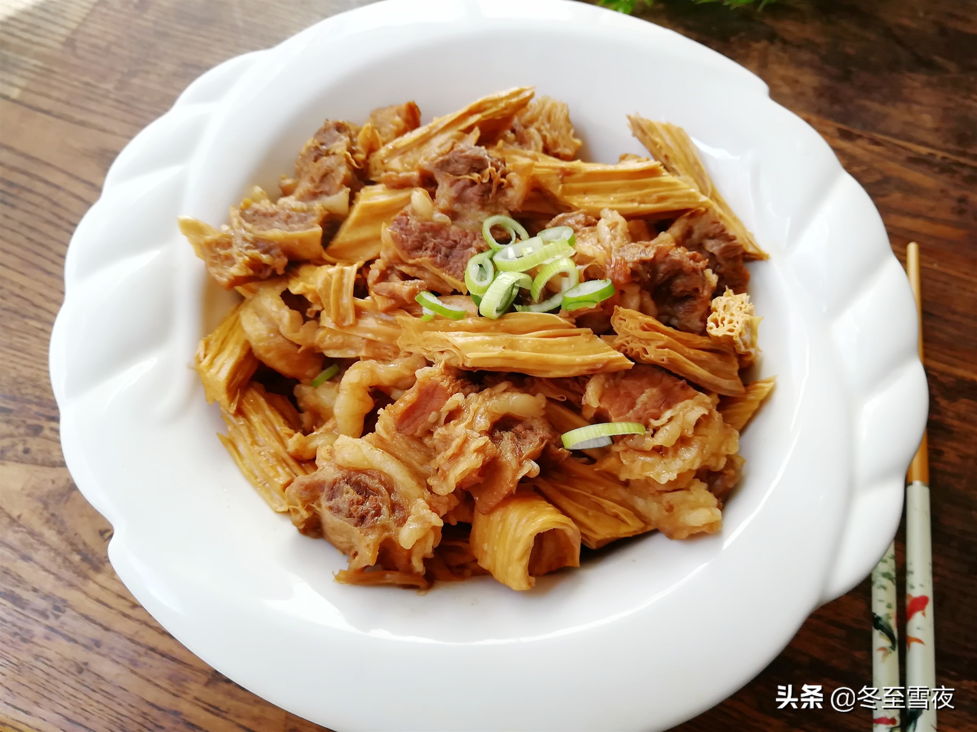 牛肉和这个食材一起搭配(牛肉和这个食材一起搭配英语)