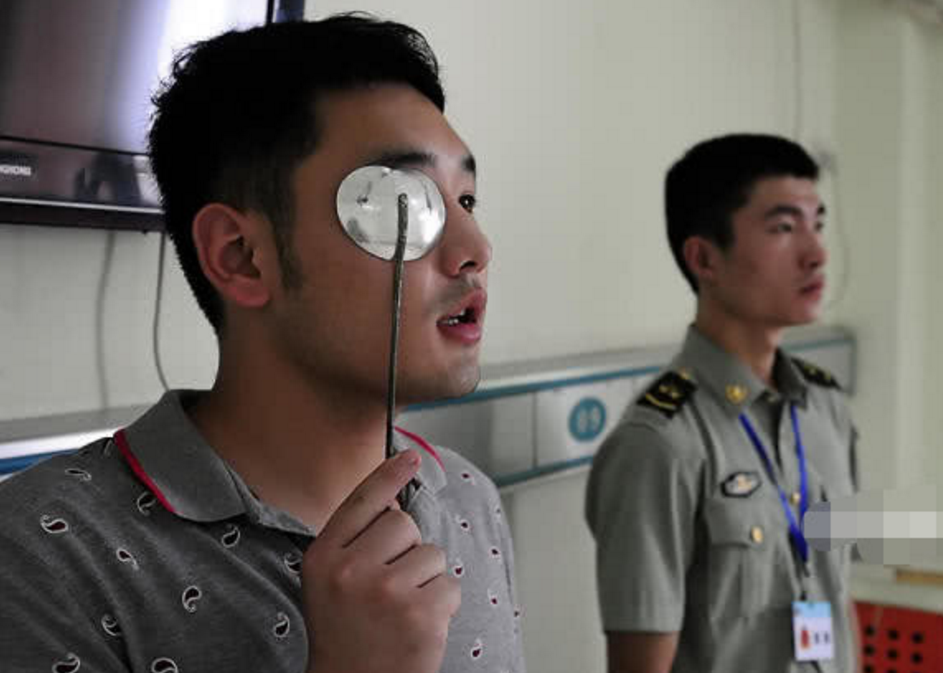 2021年军校分数线上涨，国防科技大学没招满人，603分考生可捡漏