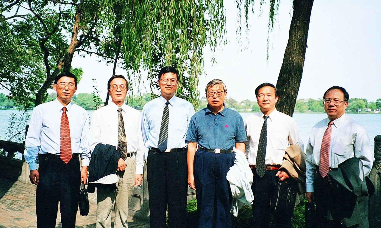 浙大传奇“何门”：研究出浙江省第一台计算机，培养出很多院士！