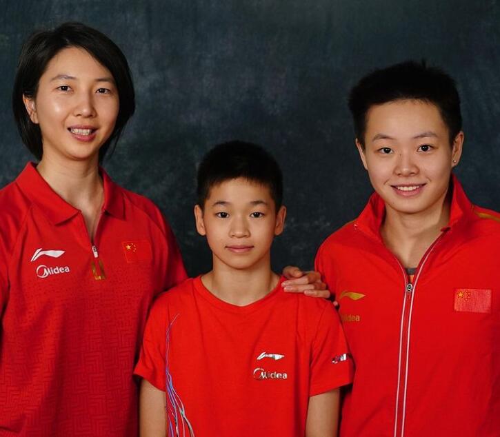 宠溺全红婵！陈艾森：陪你一起练力量！师姐：婵宝宝想我了没？