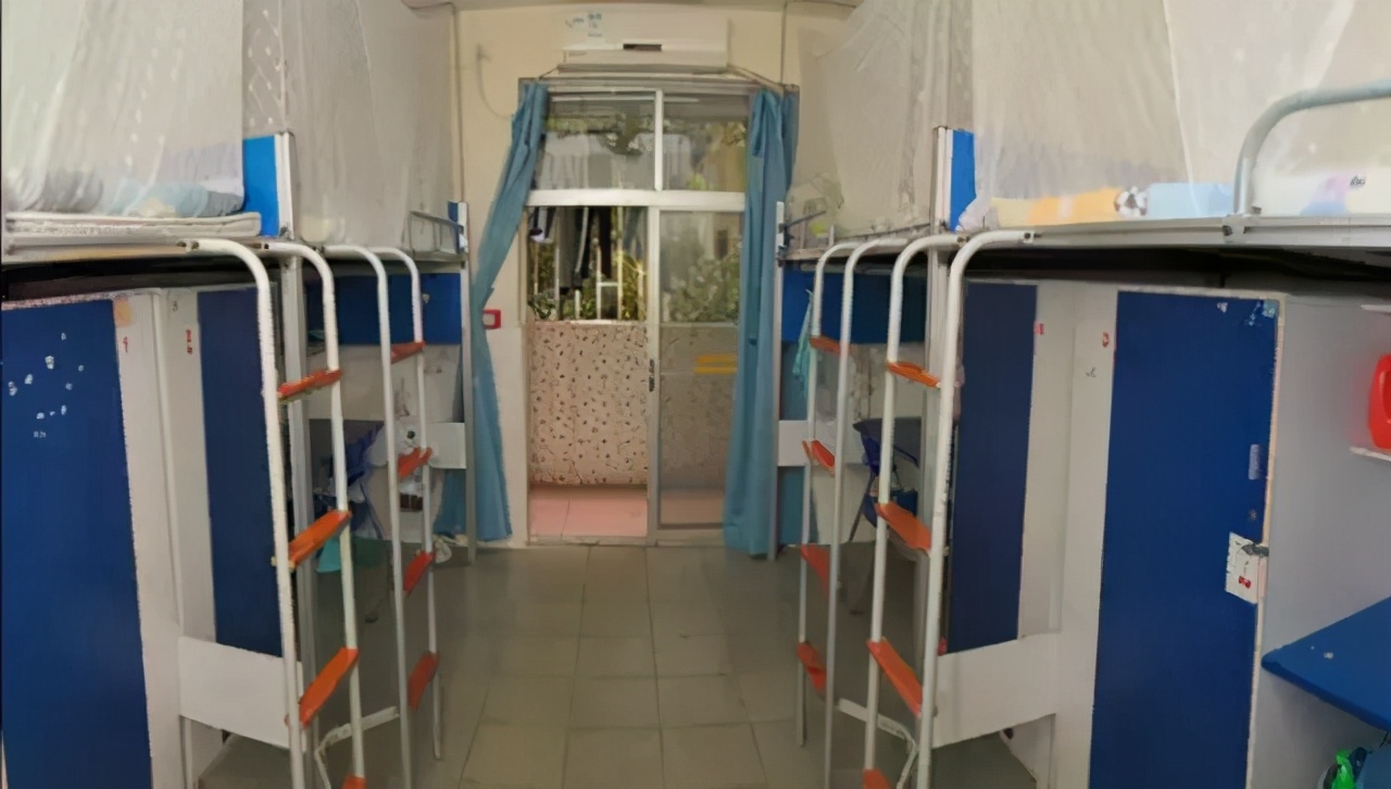 人大附中深圳学校(深圳2021公办高中学费及住宿情况汇总)