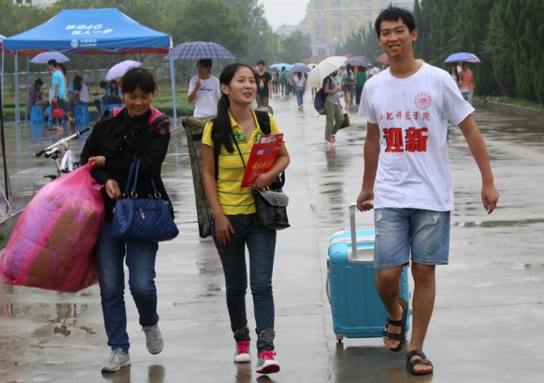 武汉高校学费涨幅太大，家长直呼上不起，快看你的学校是否在其中