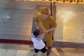 6名中国公民遇难，我大使馆通报【三分钟法治新闻全知道】