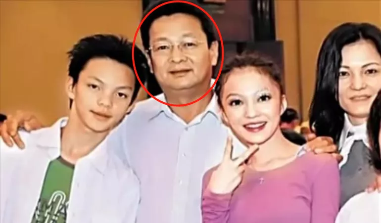 妈妈不疼、舅舅不爱,还遭闺蜜伤害,张韶涵的遭遇,没那么简单