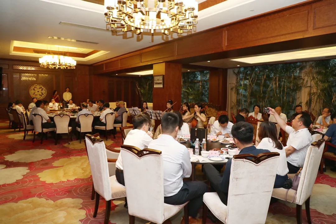 图片新闻：江西财经大学与中企思智库签约仪式