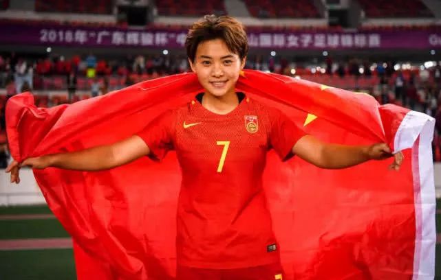 亚洲90后足球小姐：18岁进国家队，考上985研究生，为武汉拿下首个冠军！