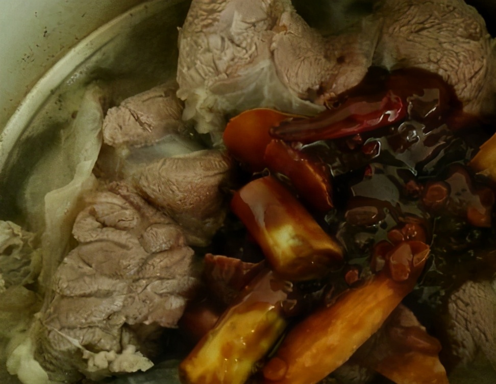 牛肉的储量做法，酱牛肉可以提前做好保存，想吃切片加热就能吃