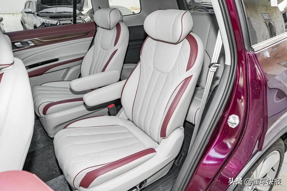 合资+6座+2.0T+中大型SUV，一文带你了解福特领裕