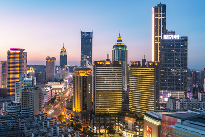 惠誉：予花样年控股(01777.HK)拟发行无抵押美元票据“B+”评级